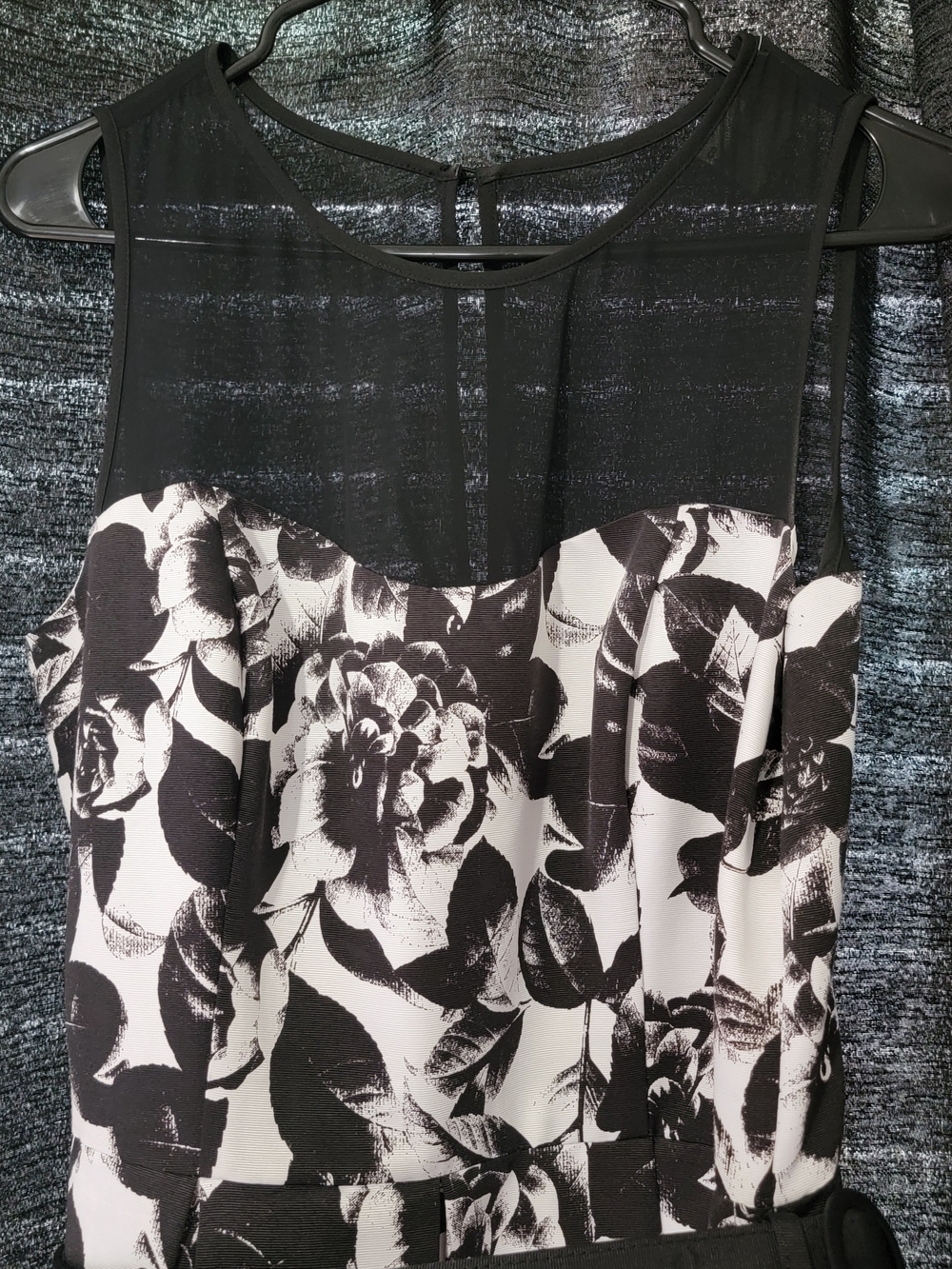 White House Black Market Black & White Floral Midi Dress - Picture 3 of 7